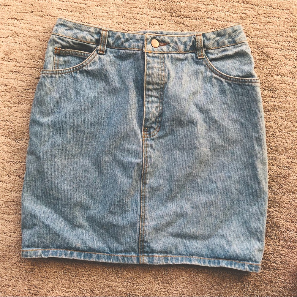 VINTAGE 90s Light Wash Denim Miniskirt